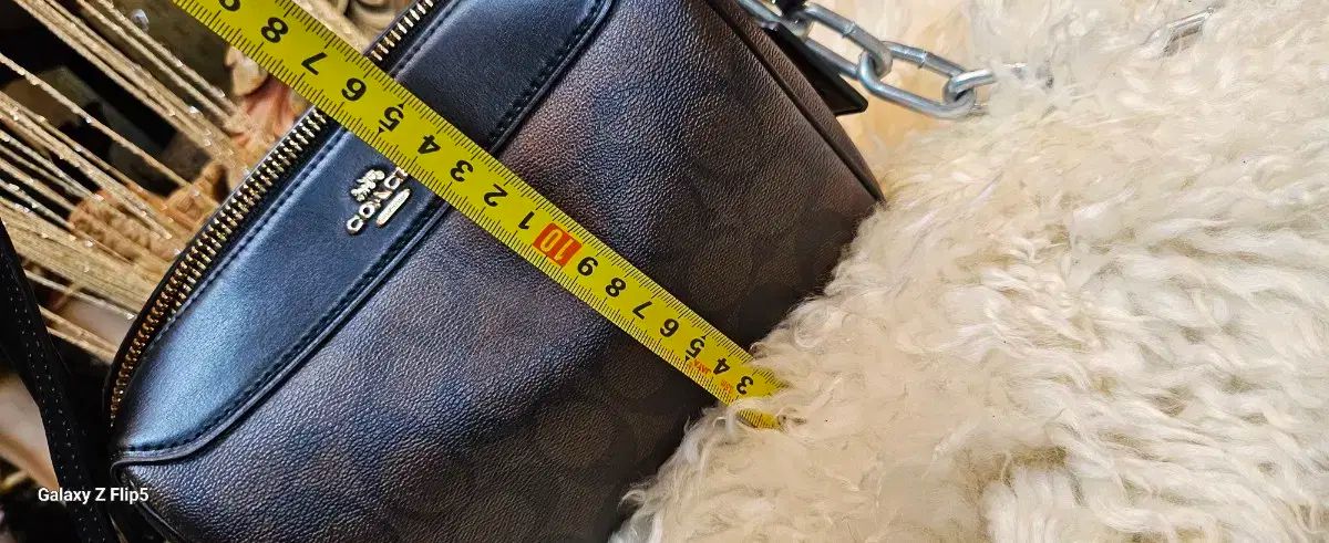 ブラック ショルダーバッグ