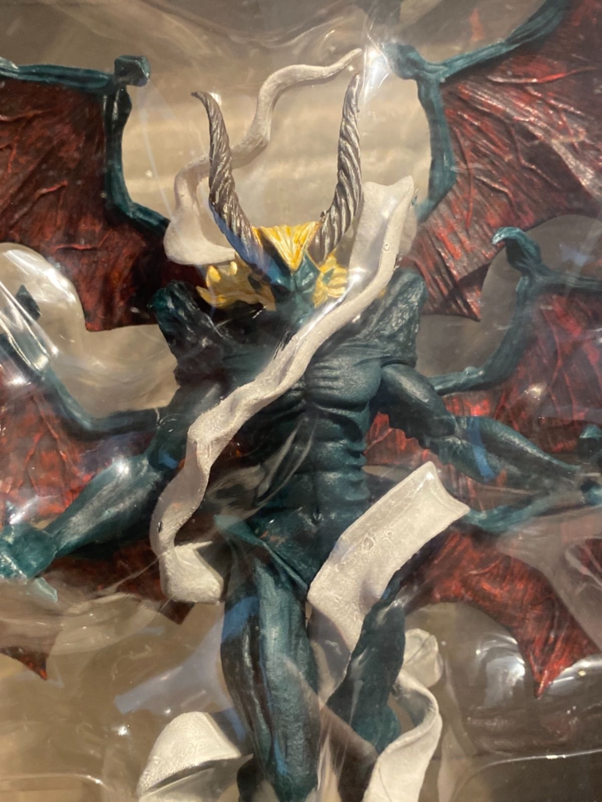真・女神転生リアルフィギュア 魔王 ルシファー フリュー