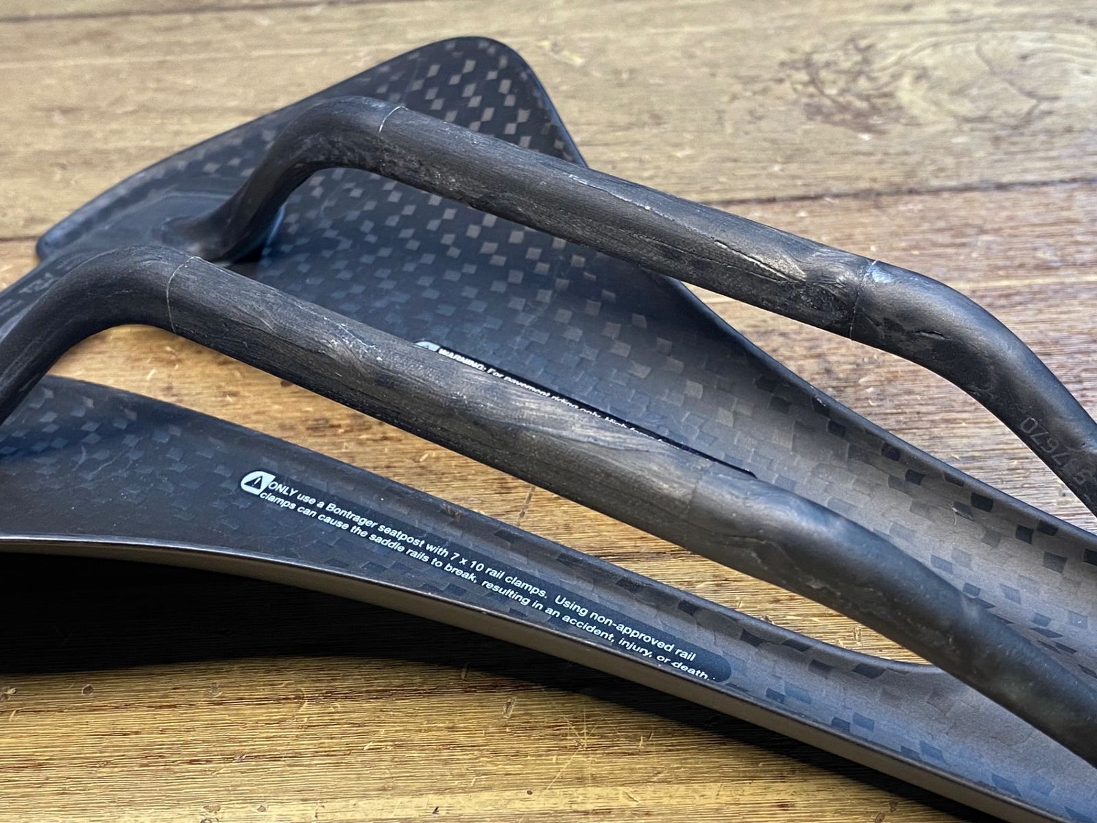 JA019 ボントレガー BONTRAGER トリプルエックス XXX CARBON サドル