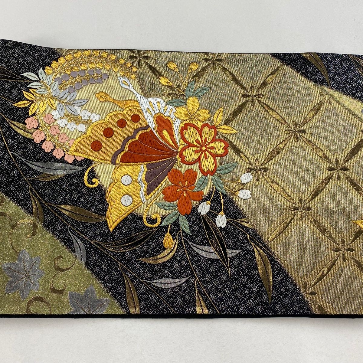 袋帯 美品 秀品 夏帯 紗 月 菱 金銀糸 黒 お太鼓柄 正絹 中古 夏帯 絽 正絹 袋帯 夏帯袋帯 絽 正絹 お太鼓柄 流水 牡丹 萩 金