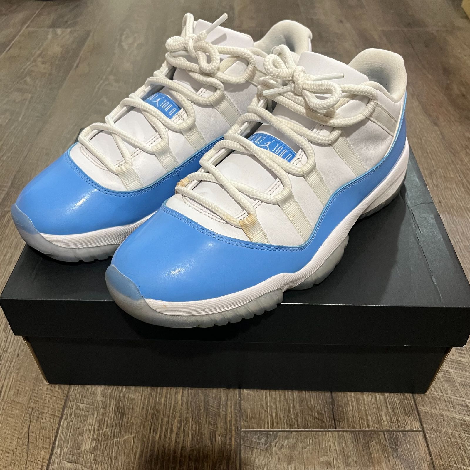 NIKE AIR JORDAN 11 RETRO LOW COLOR WHITE/UNIVERSITY BLUE ナイキ ...