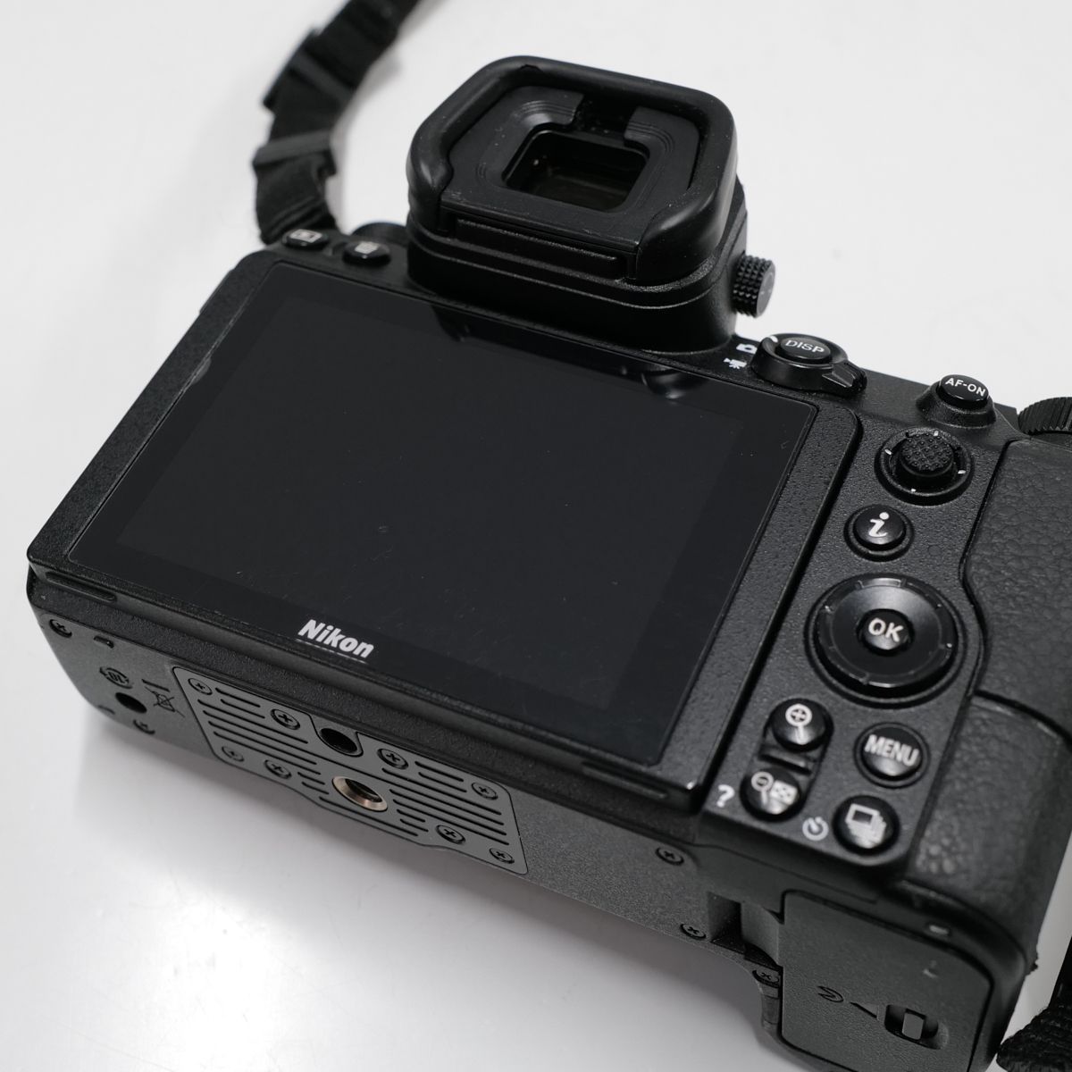 Nikon Z6 ボディ USED美品 フルサイズ ミラーレスカメラ 本体＋