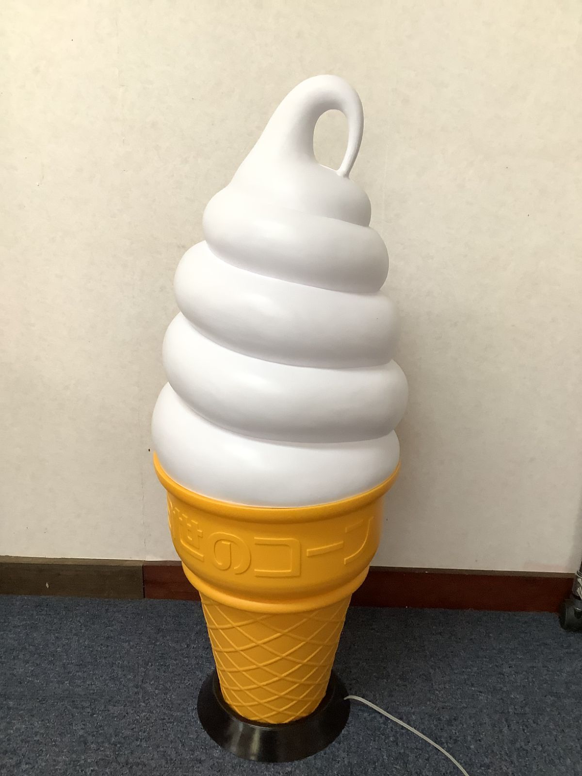 新品未使用！ソフトクリームスタンドライト 日世 ニッセイ ソフトクリーム型 スタンドライト LED照明 ソフト