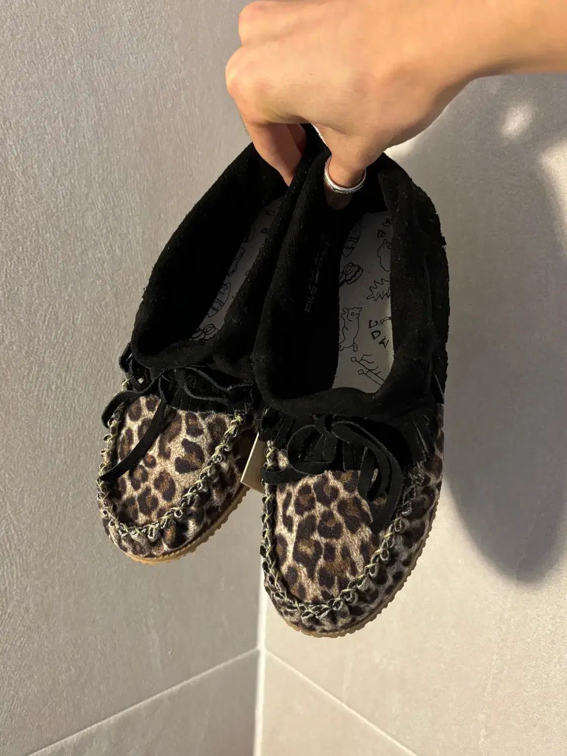 アミモック アミモカ レオパード モカシン