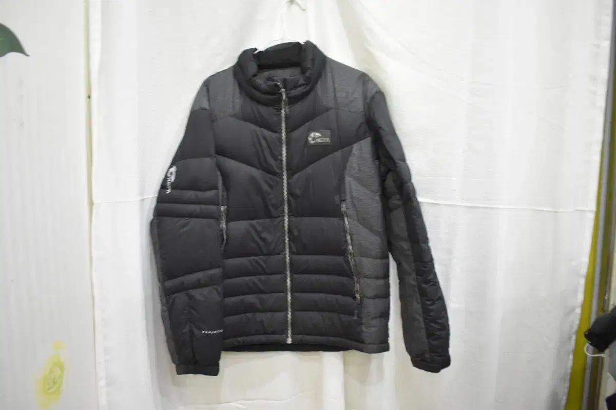 【雷市場（ポンジャン）商品韓国直送】 NEPA(ネパ) メンズ 軽量ダウン 100