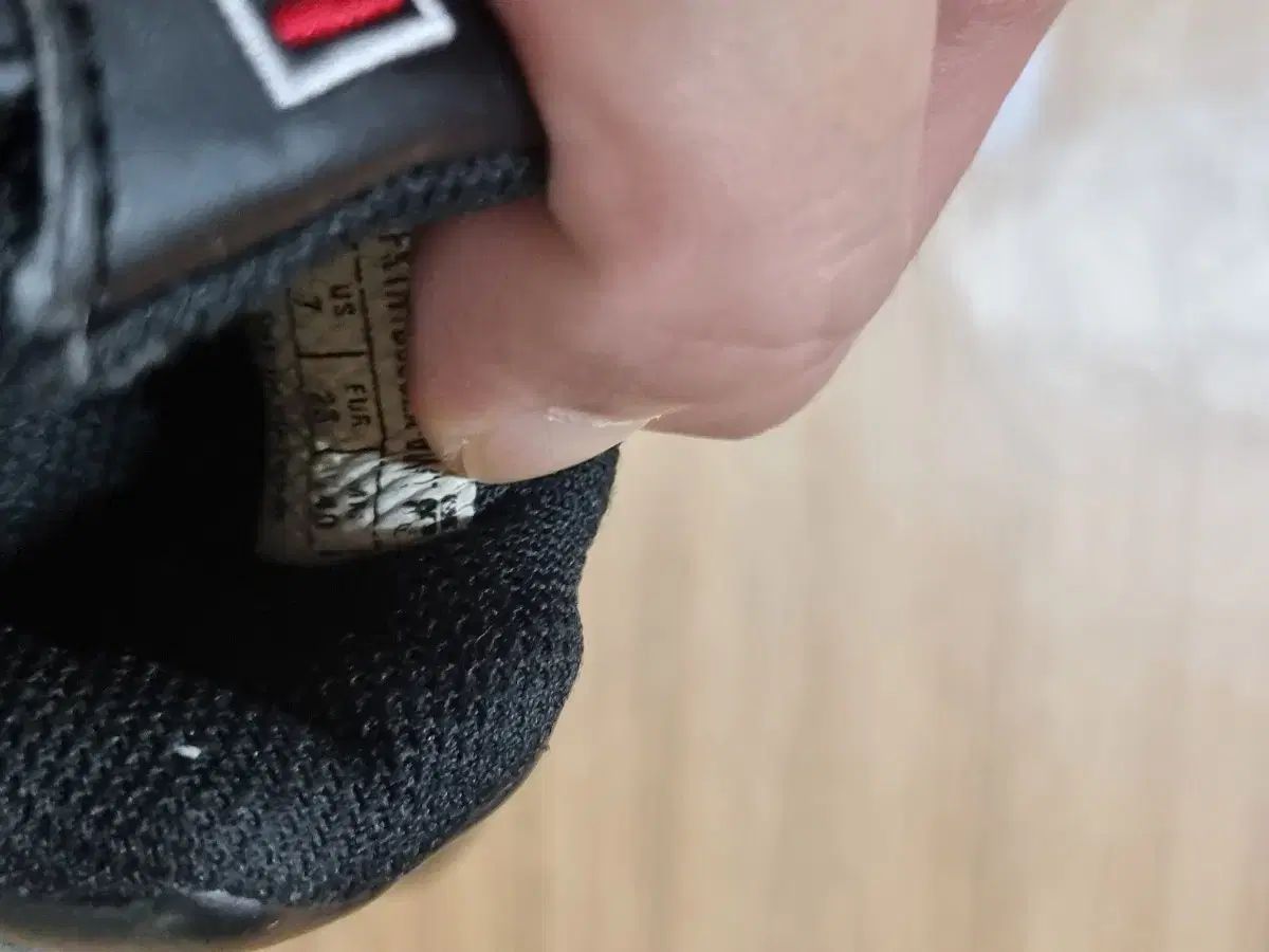 赤ちゃんスニーカー