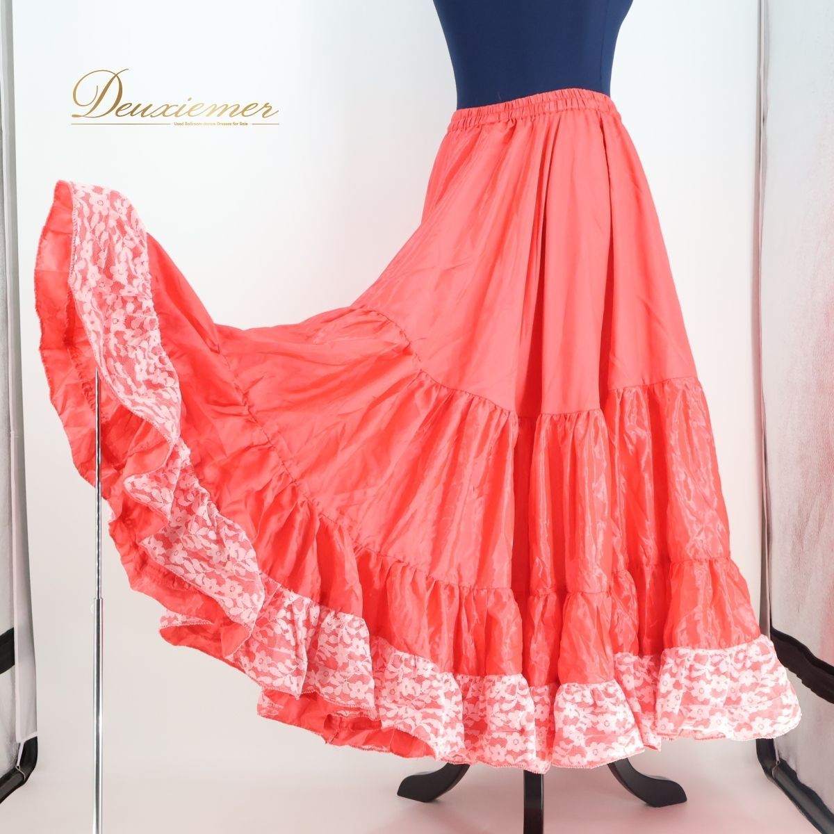 ボリューム フリル