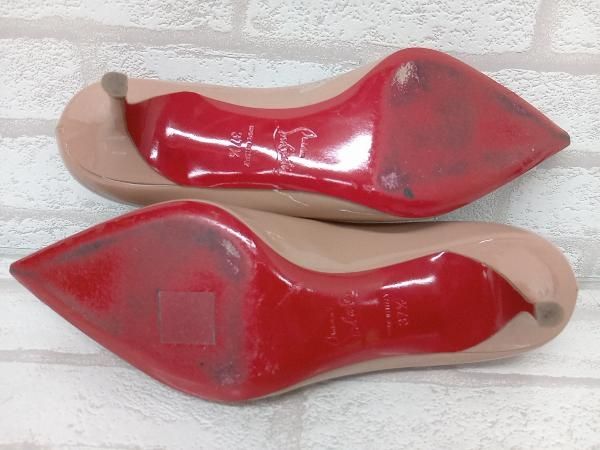 クリスチャンルブタン　パンプス37 ベージュ　美品 Christian Louboutin - CHRISTIAN LOUBOUTIN(クリスチャン