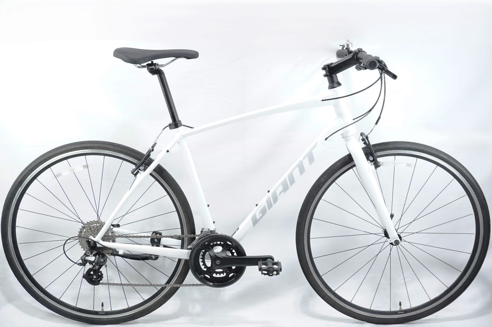 GIANT ジャイアント ESCAPE RX3 モデル クロスバイク バイチャリ中目黒店