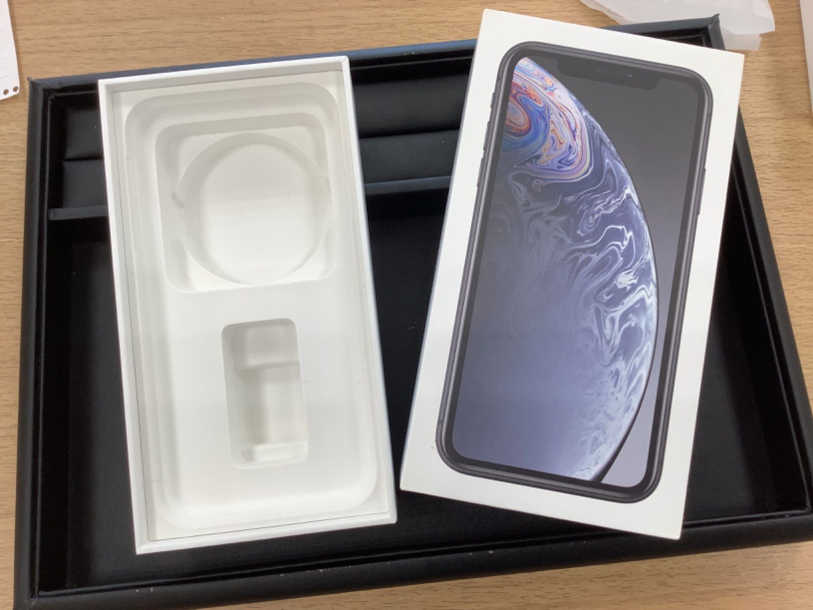iPhone XR 動作確認済み　初期化済み O322 Apple iPhone XR 本体 128GB SIMロック解除済み・初期化