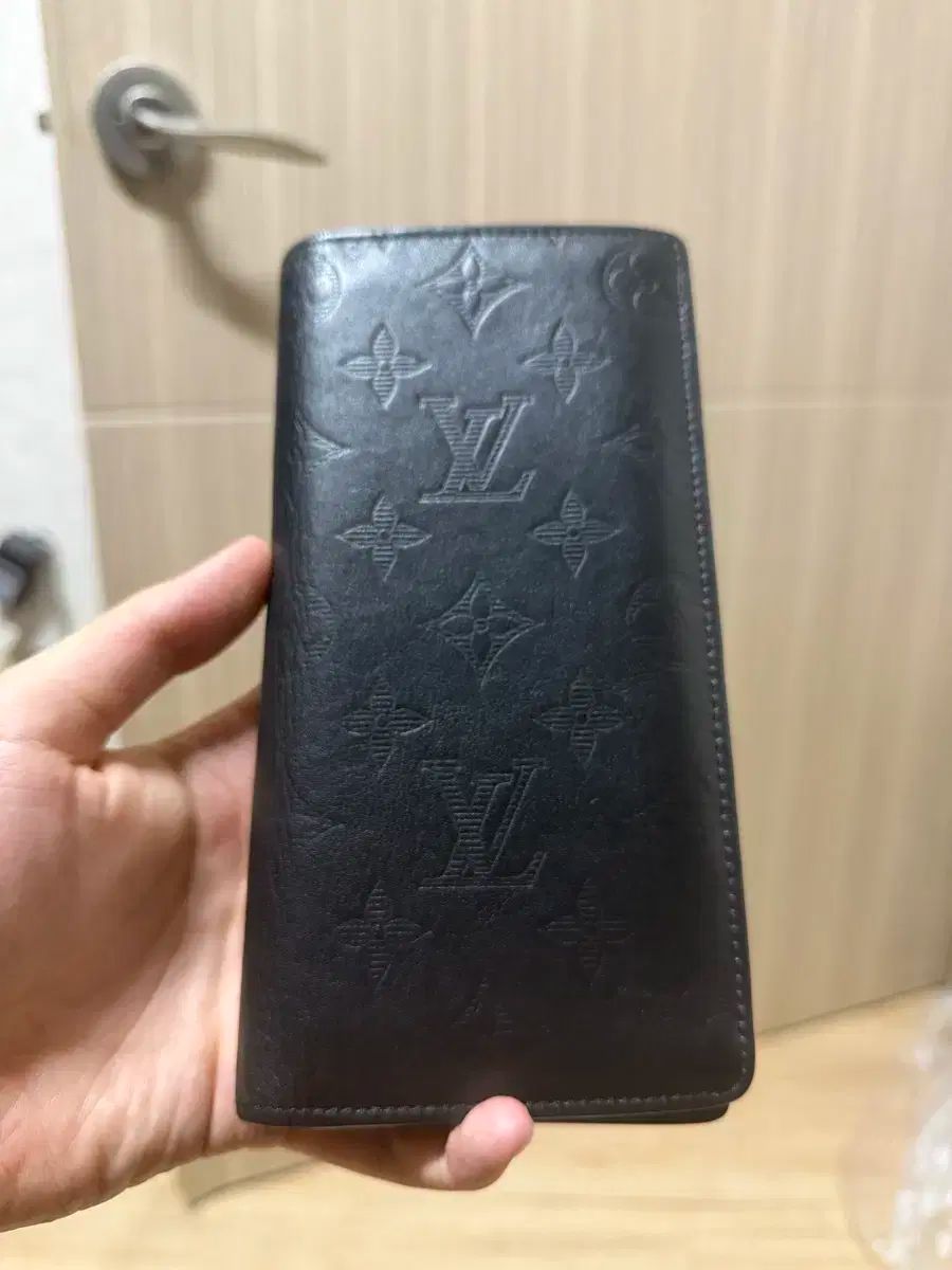 Louis Vuitton ルイヴィトン シャドー 長財布