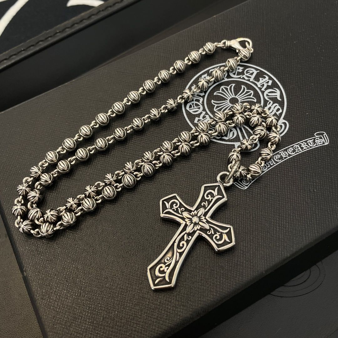 【新品未使用】クロムハーツ（Chrome Hearts）フローラルクロスペンダント ネックレス シルバー