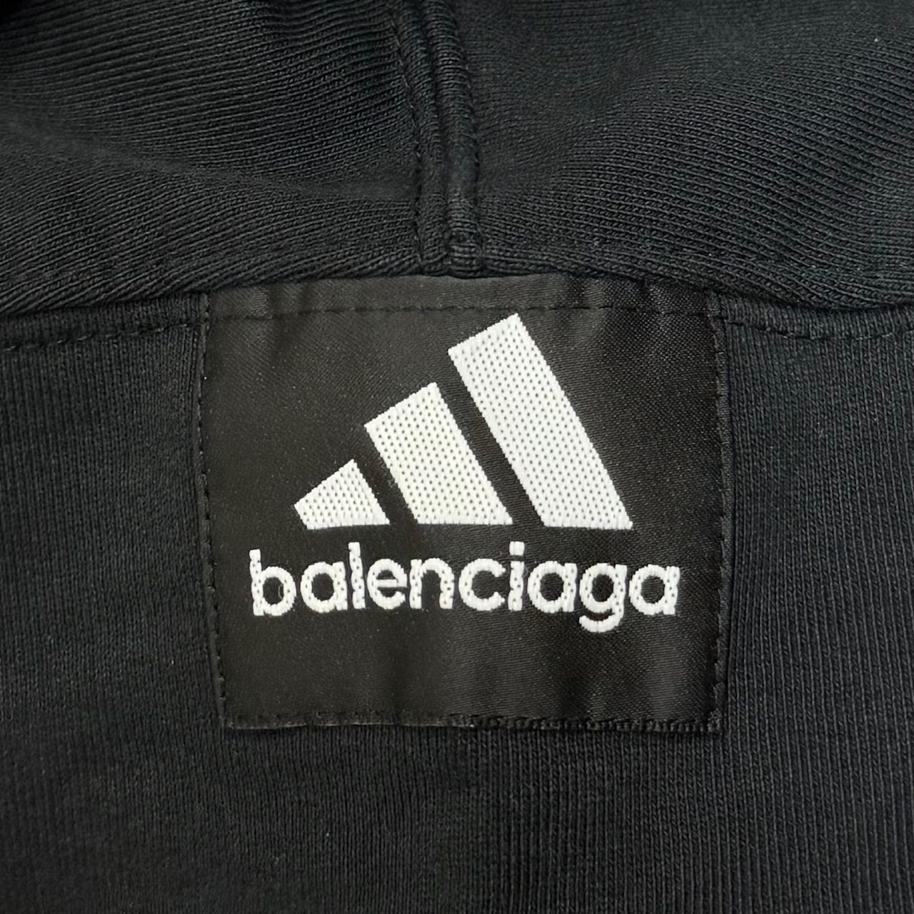 BALENCIAGA