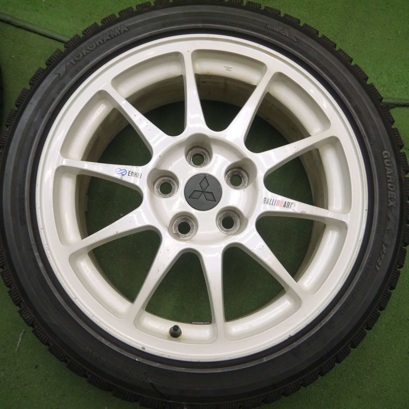 【美品！】225/65R17 スタッドレス【バリ溝】 バリ溝！キレイ！9.5分☆スタッドレス 225/65R17 グッドイヤー