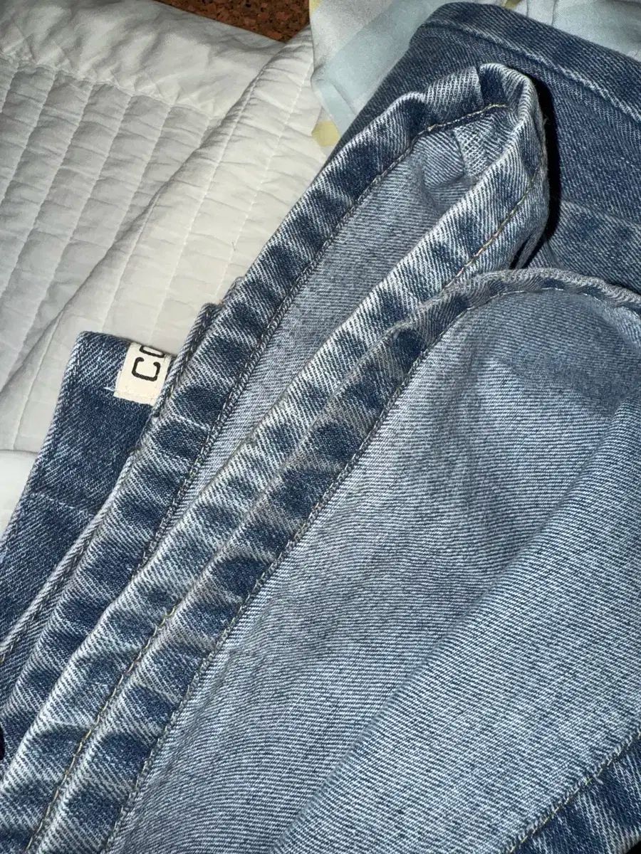 1 ISSEY MIYAKE イッセイミヤケ デニムパンツ