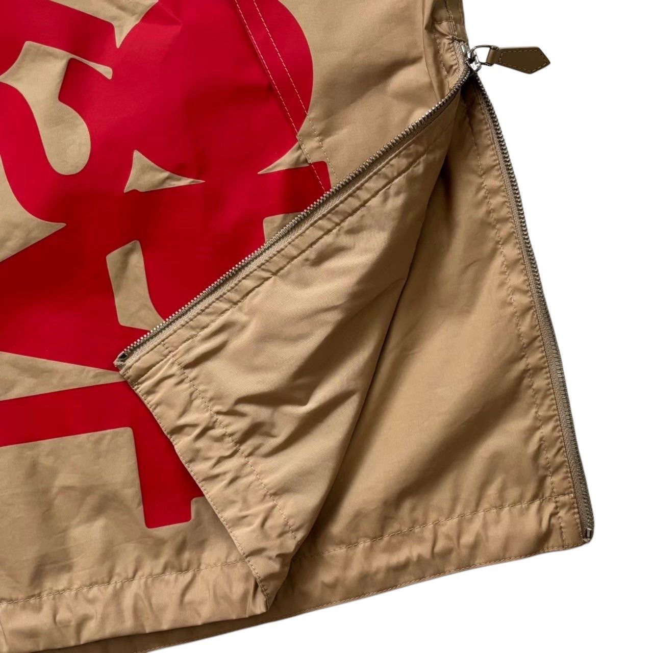 【BURBERRY/バーバリー】 8051865 ユニバーサル ハーフジップ    ブルゾン コットン/ナイロン ベージュ/レッド メンズ【中古】【真子質店】【GD】【DSMo】 BURBERRY（バーバリー） 最終特価品BURBERRY/バーバリー 8051865
