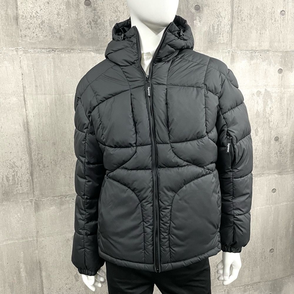 人気の購入できます Supreme Warp Hooded Puffy Jacket Black ...