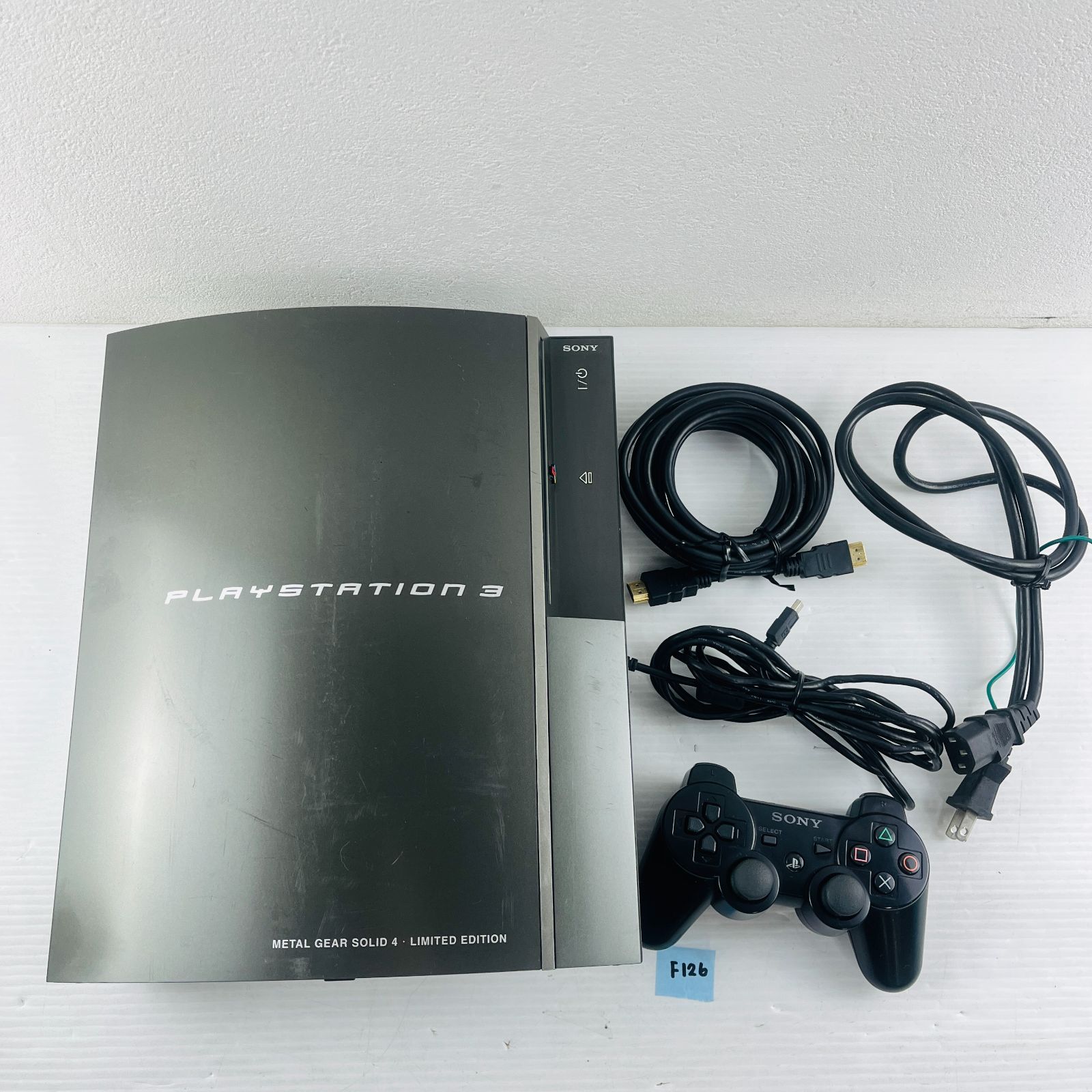 F126 通電OK 完品 コントローラはブラック PlayStation3 プレイステーションスリー PS3 プレステ3 MGS4 パック 鋼 -HAGANE- 本体 コントローラ 周辺機器 コラボ商品 スネーク メタルギアソリッド メタルギア4