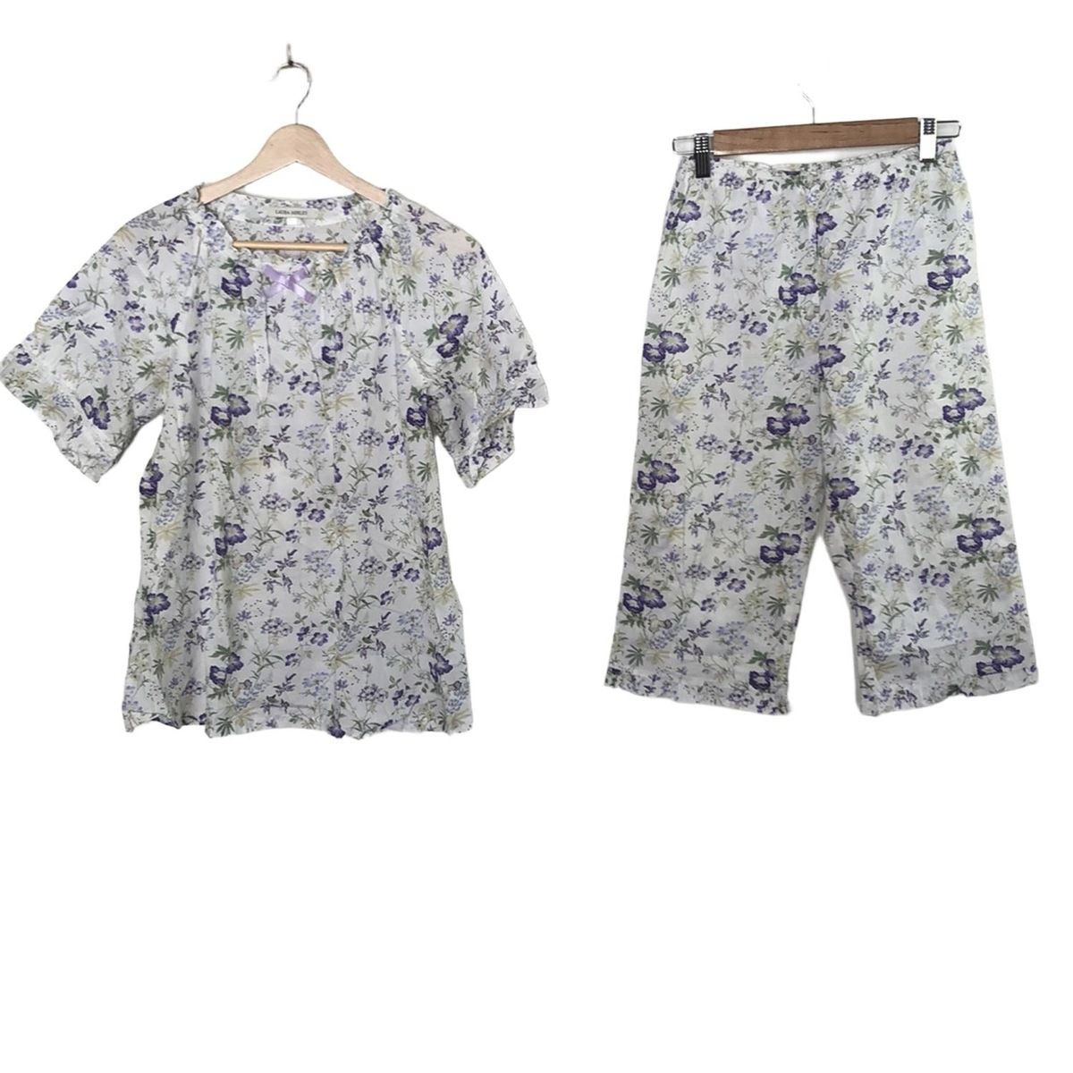 LAURAASHLEY ローラアシュレイ レディースパンツセットアップ レディース - 白×パープル×マルチ 花柄|ウエストゴム|パジャマ