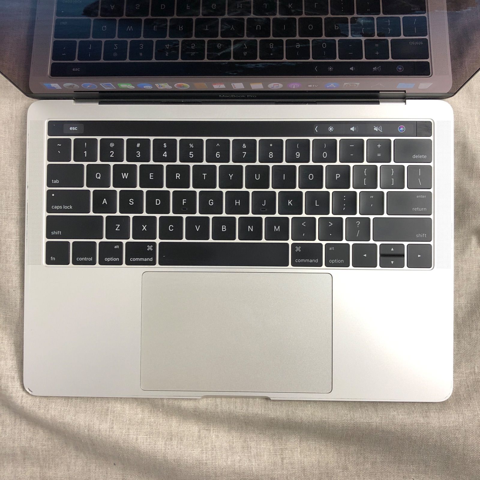 本体のみ】Apple MacBook Pro (13-inch, 2016, Thunderbolt 3ポートx 4