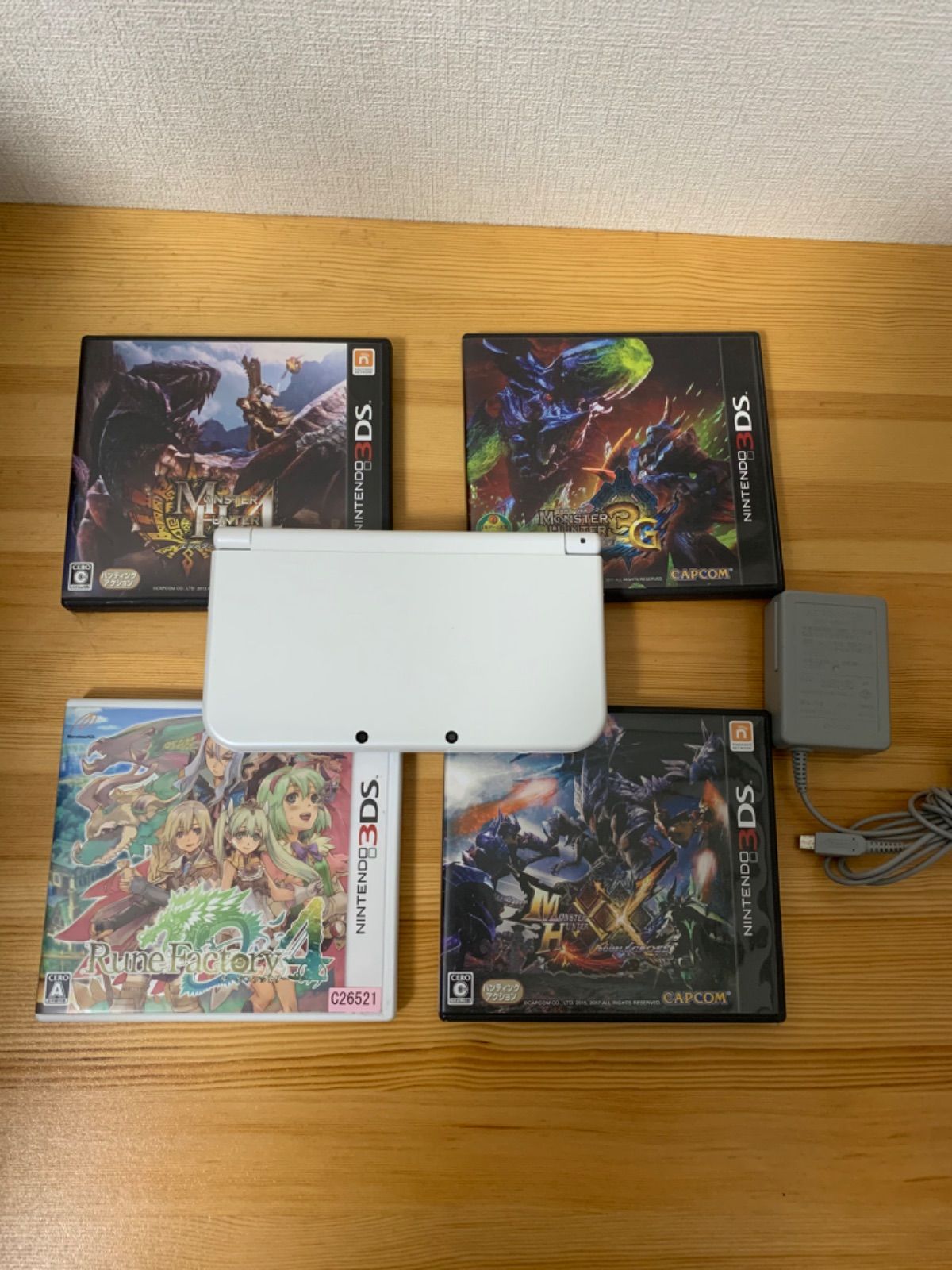 Newニンテンドー 3DS LL パールホワイト ソフト4本セット - 焚人商店