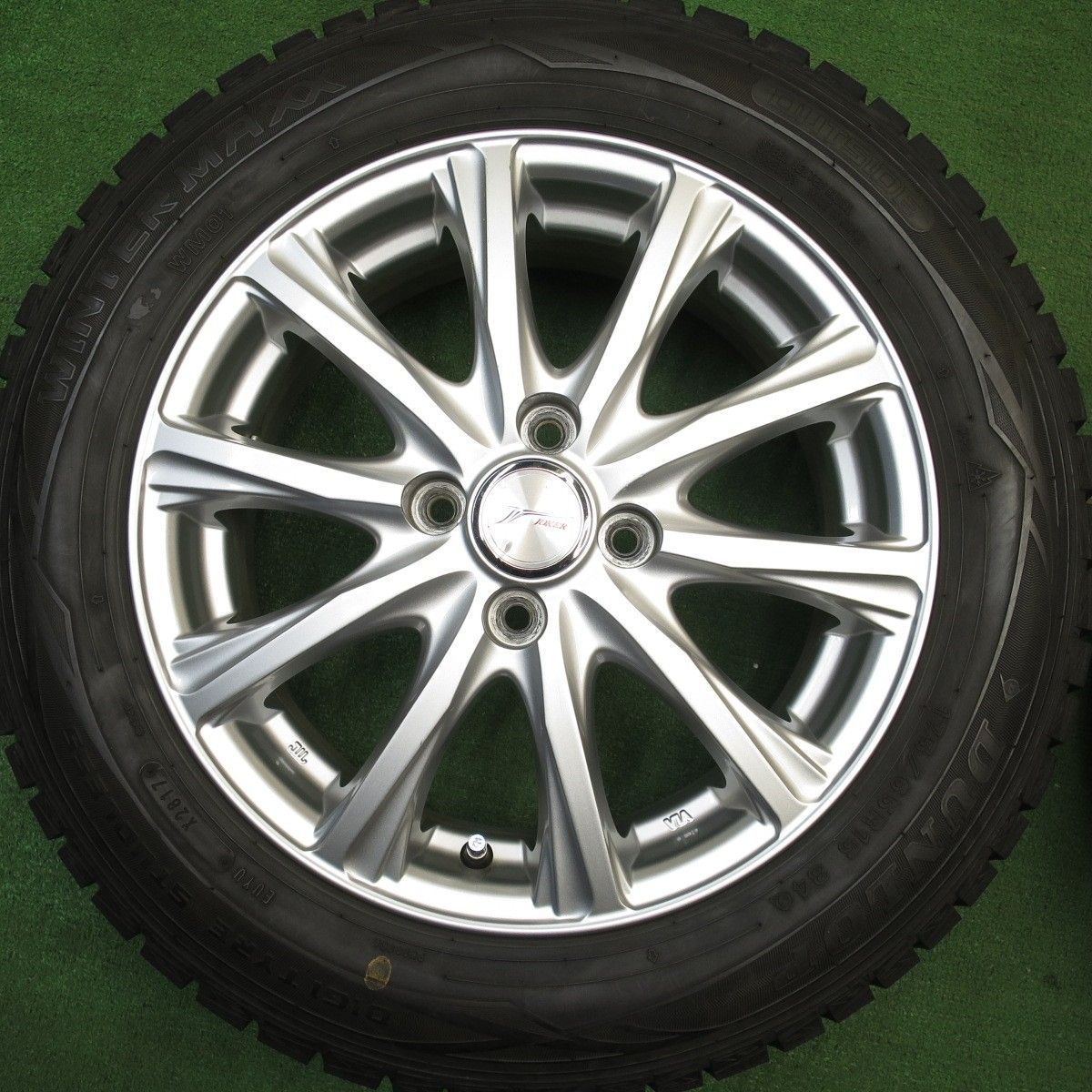 バリ溝　175/65R15 ウインターマックス03ホイールセット バリ溝175/65R15 ウインターマックス03ホイールセット