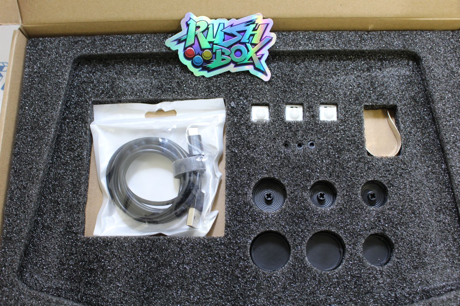 moimate Rushboxレバーレスコントローラー　レバーレス　アケコン Rushbox｜あなたの1台になるレバーレスアケコン