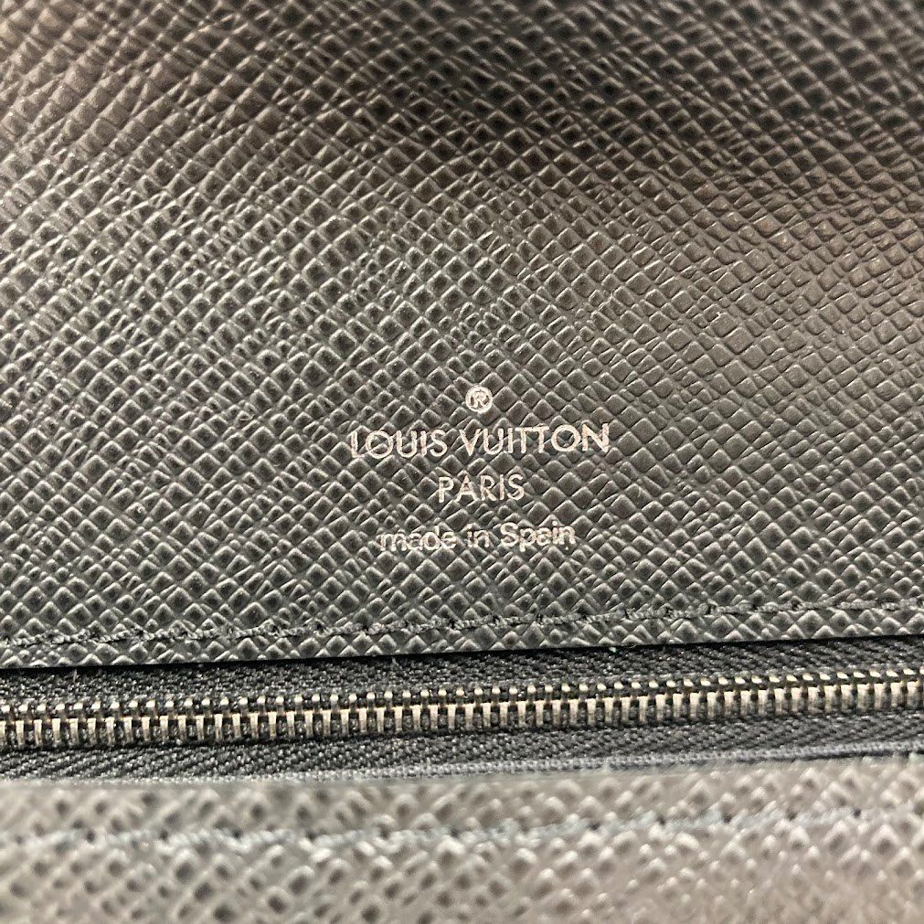 Louis Vuitton　ルイヴィトン　タイガ　 M32592　べライア　アルドワーズ