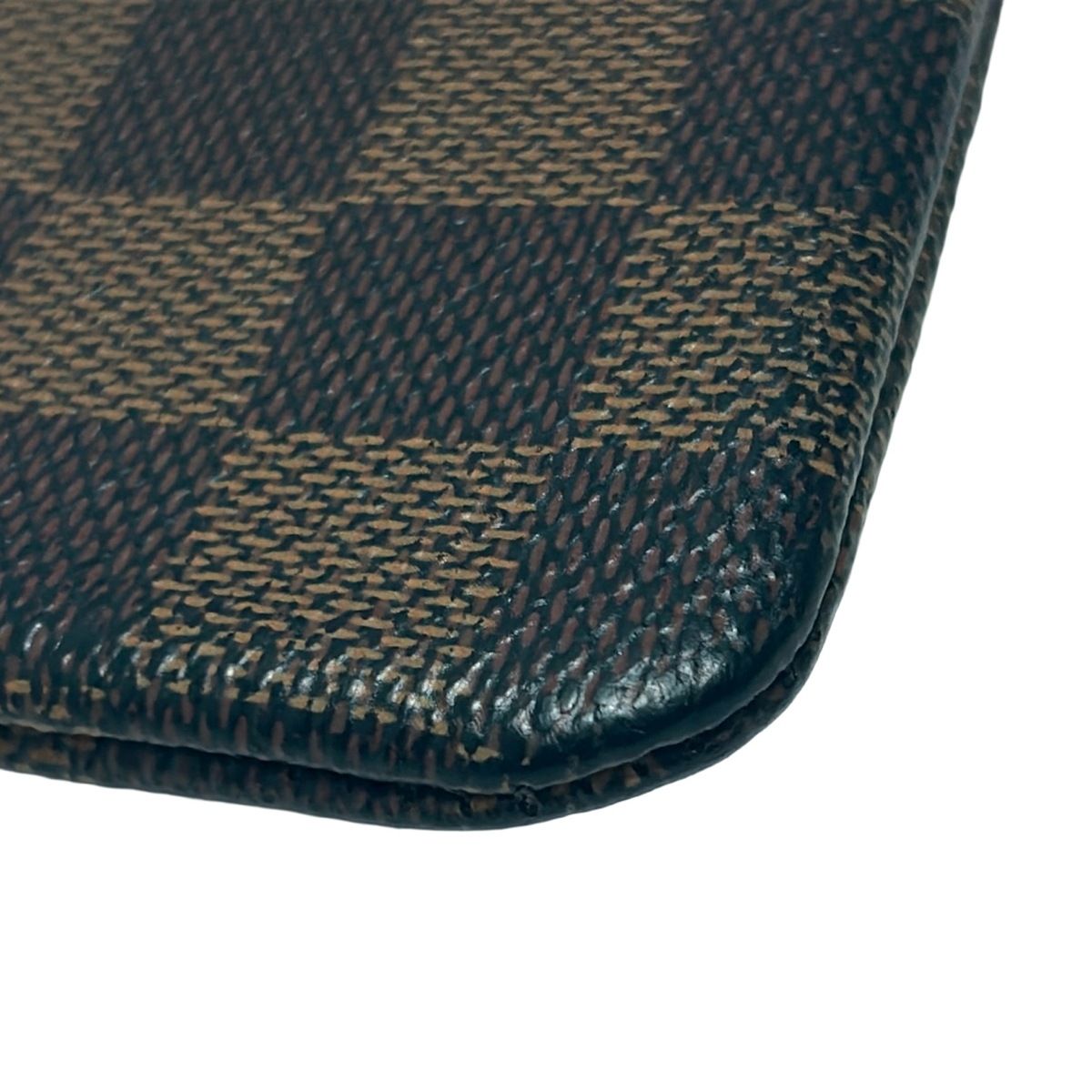 VUITTON