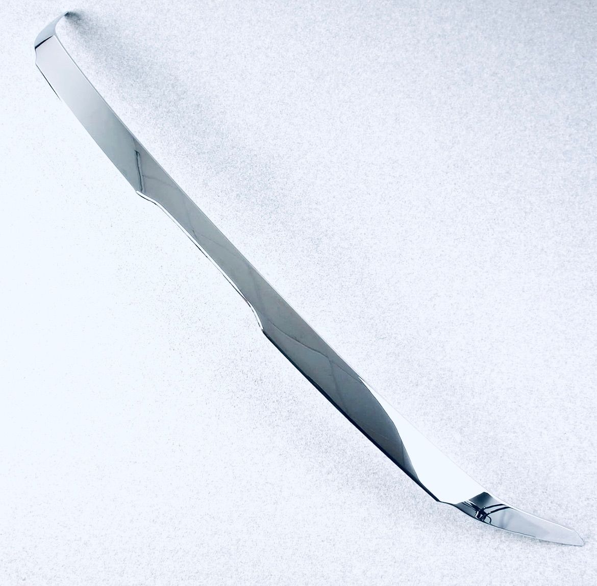 ノア90系NOAH ボンネットガーニッシュ