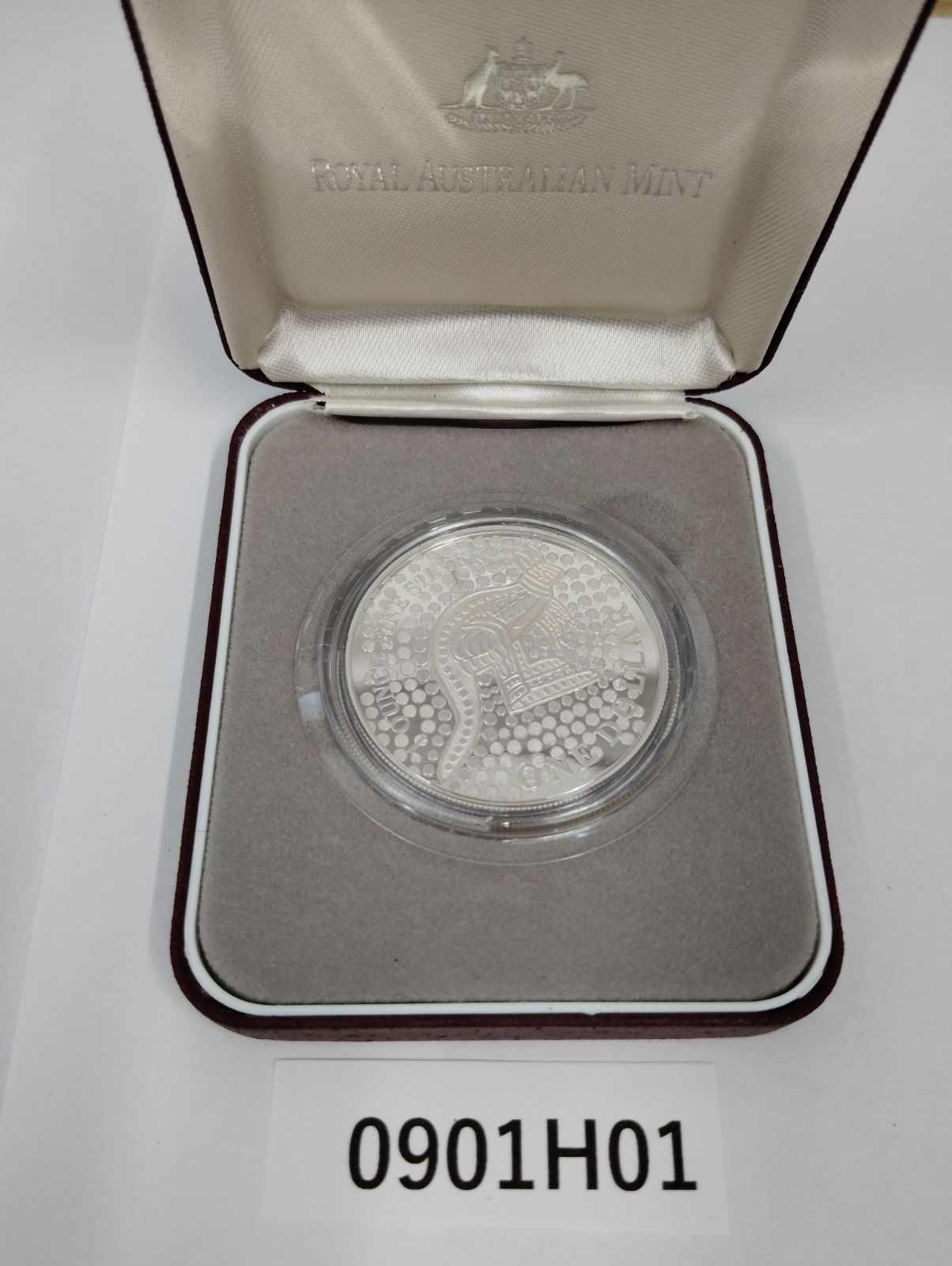  AUSTRALIAN MINT 2001年 カンガルーシルバーコイン ROYAL AUSTRALIAN MINT 2001年 カンガルーシルバーコイン - メルカリ