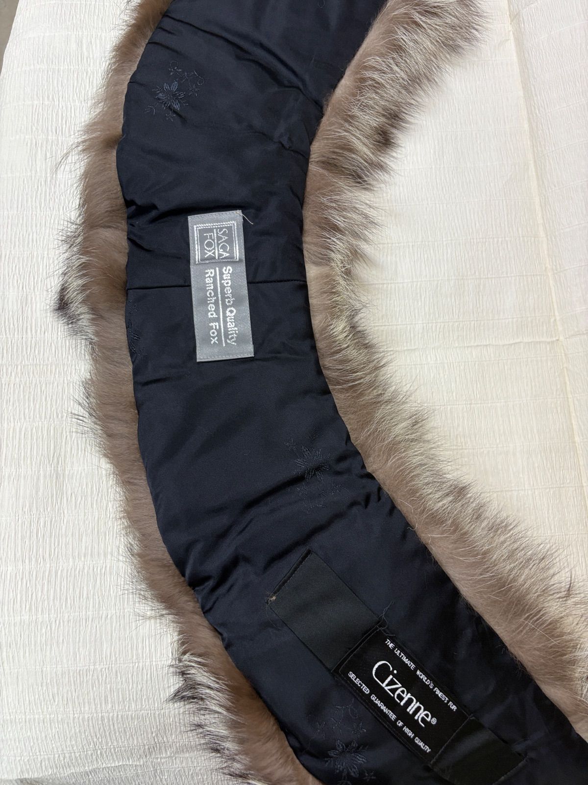 SAGA FOX Superb Quality Ranched Fox Cizenne ファーショール