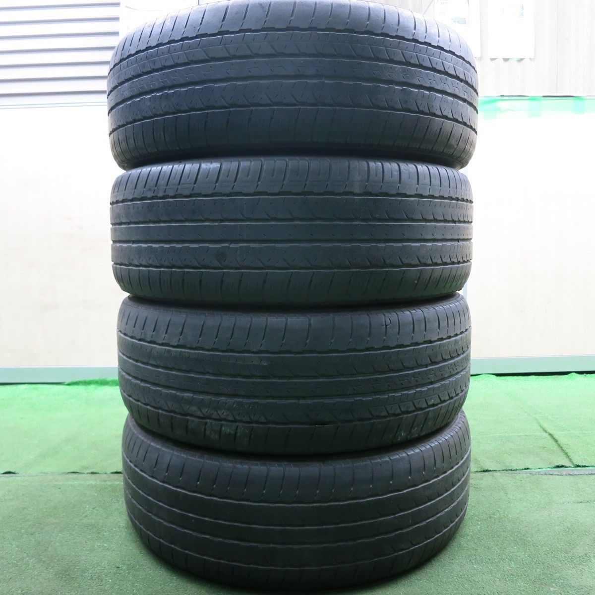 送料無料* 4本価格☆US トヨタ シエナ SE 純正 235/50R19 ダンロップ 