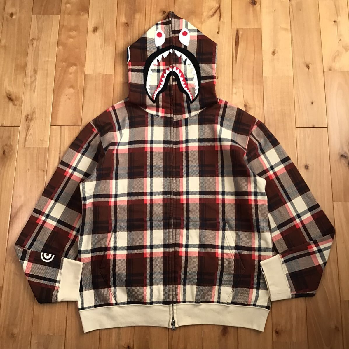 ☆NFS限定☆ ラブジェネ シャーク パーカー Mサイズ shark full zip 