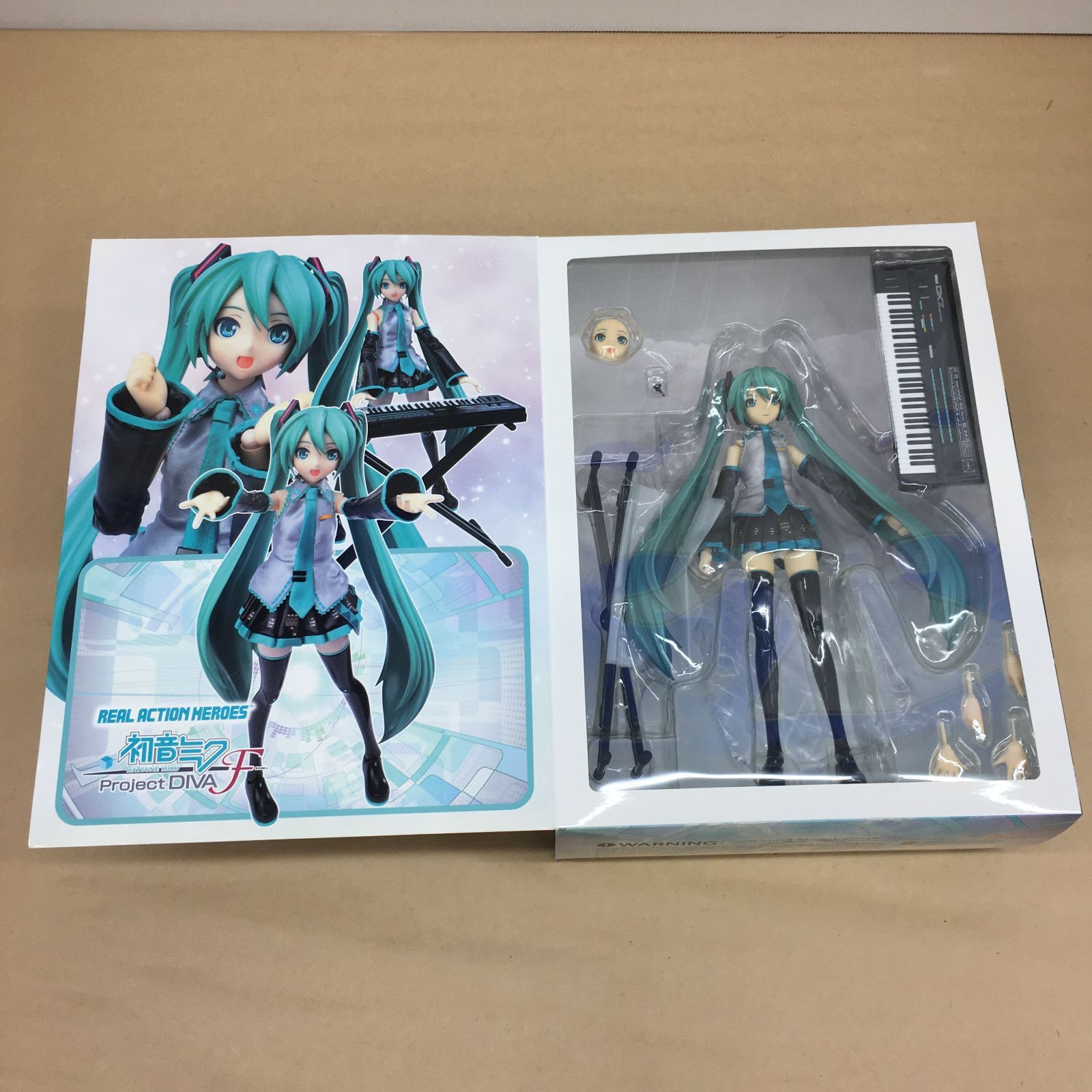RAH 初音ミク -Project DIVA F- リアルアクションヒーローズ