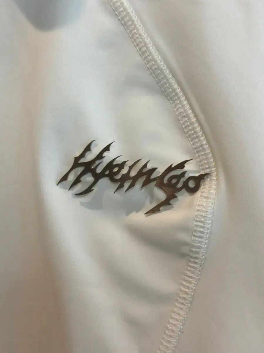 Hyeinseo クロップドトップス hyeinseo クロップドトップス