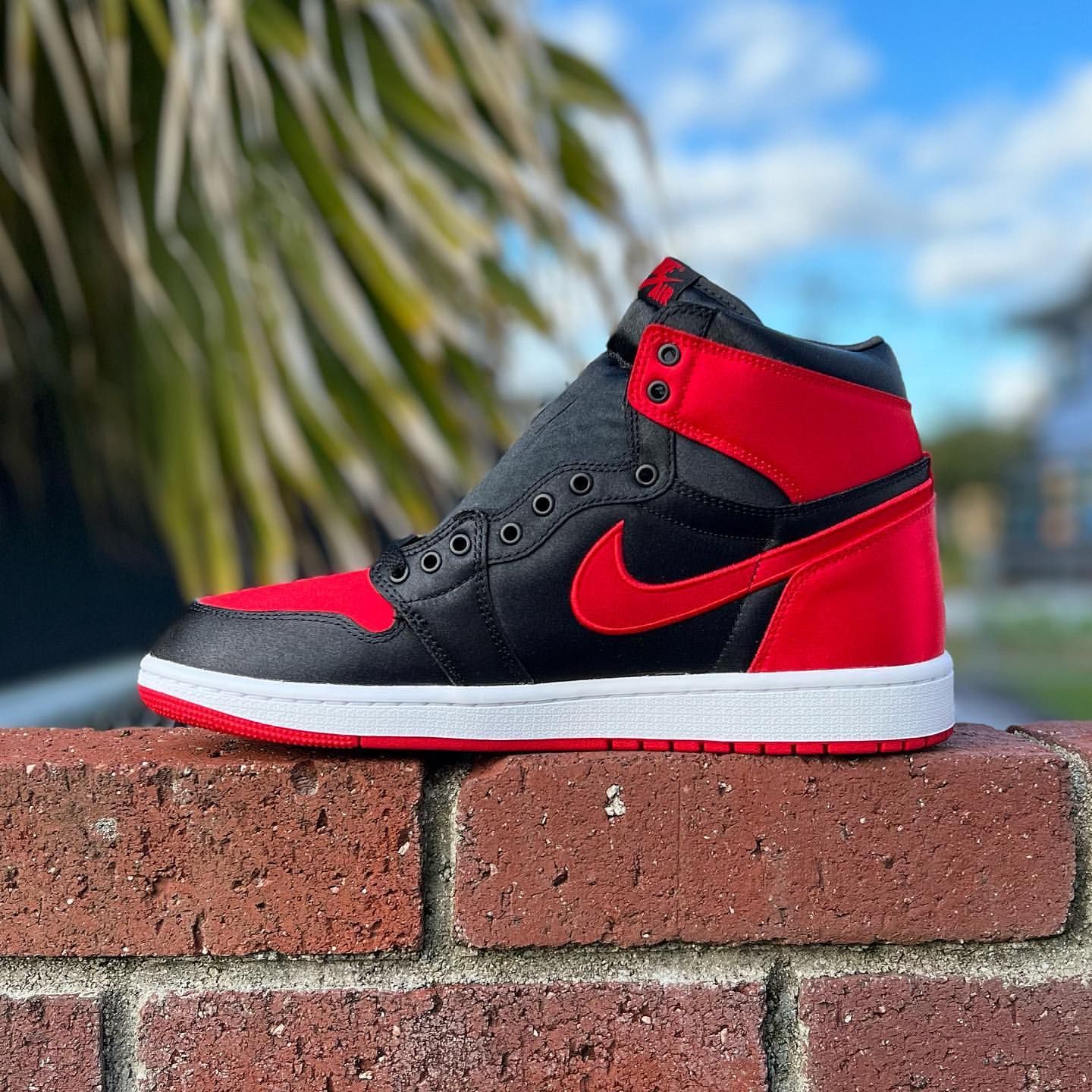 お買い得モデル Nike Air jordan1 Satin Bred 28cm サテンブレッド - 靴