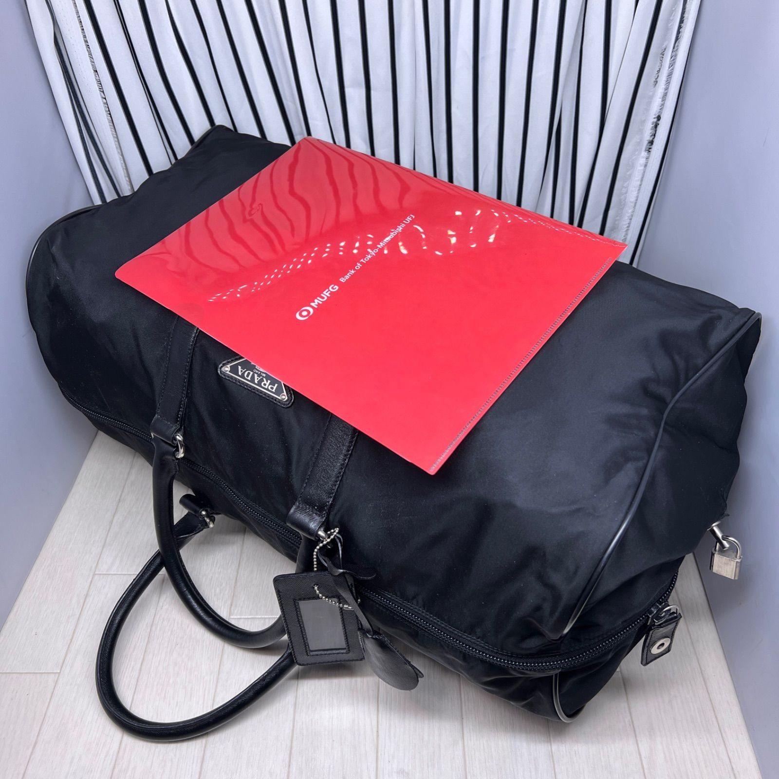 【美品】PRADA×プラダ 特大パドロックボストンバッグ 美品】PRADA×プラダ パドロック特大ボストンバッグ - メルカリ