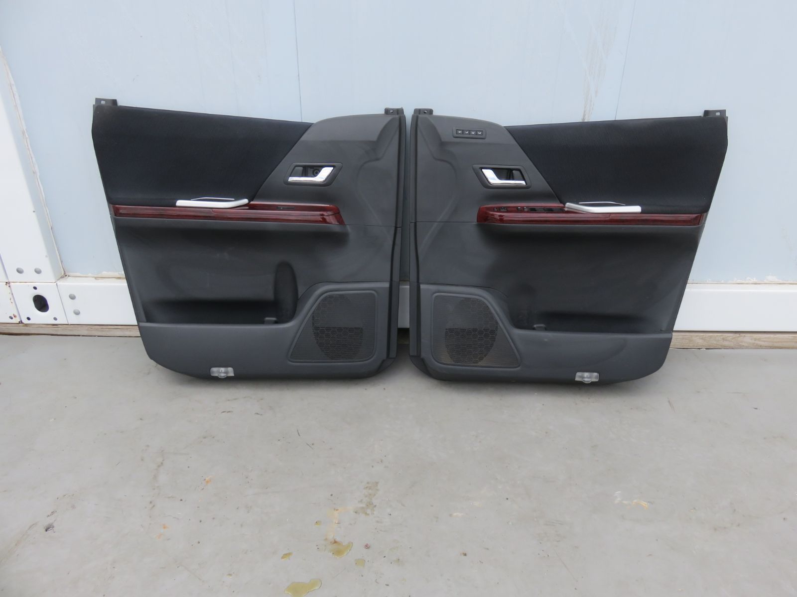 SFC2218 ヴェルファイア GGH20W GGH25W ドアトリム 内張り運転席助手席 PWスイッチ 左右前 純正 ANH20W ANH25W アルファード共通