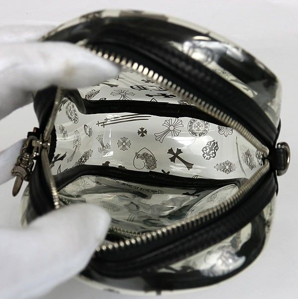 美品✨ クロムハーツ タカ ミニ セメタリークロスパッチ ショルダーバッグ CHROME HEARTS 銀座店 クロムハーツ 美品 PVC TAKA MINI