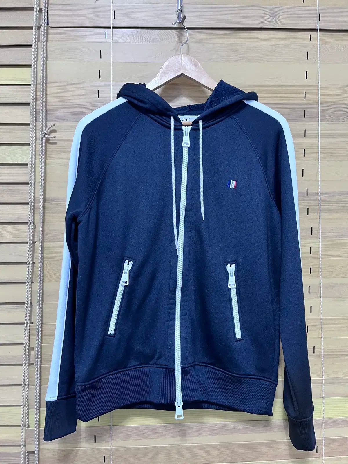 アミ レディース ブラック フード ジップアップ アウター S サイズ