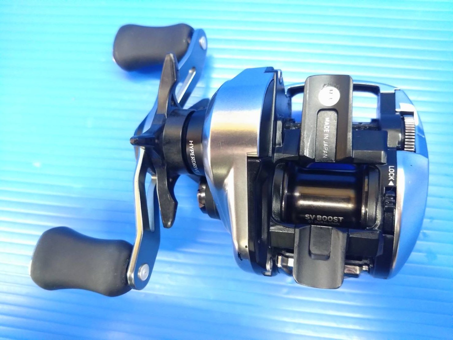 日本製 ダイワ 21ジリオン SV TW 1000 右巻き ベイト (03