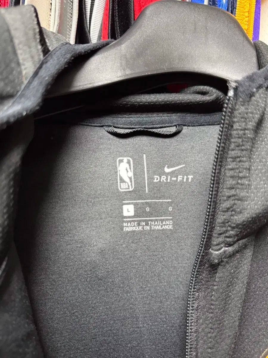 成長 NIKE ナイキ X NBA サーマ フレックス フード付きジップアップ ゴールデンステート ウォリアーズ ブラック 超人気、高品質で超激安。