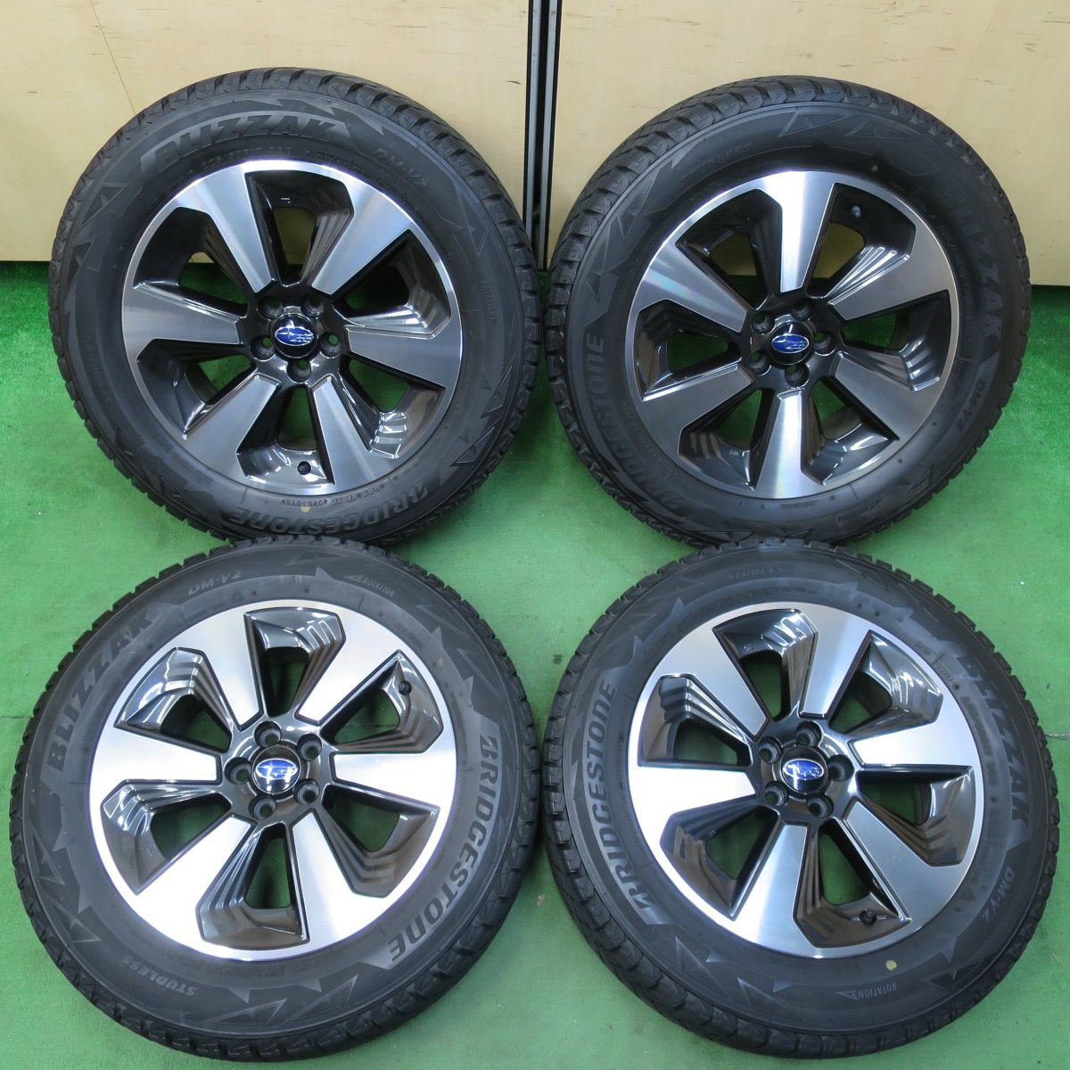 スバル純正 SJ5 フォレスター 後期 BS スタッドレス 225/60R17 スバル純正 SJ5 フォレスター 後期 BS スタッドレス 225/60R17