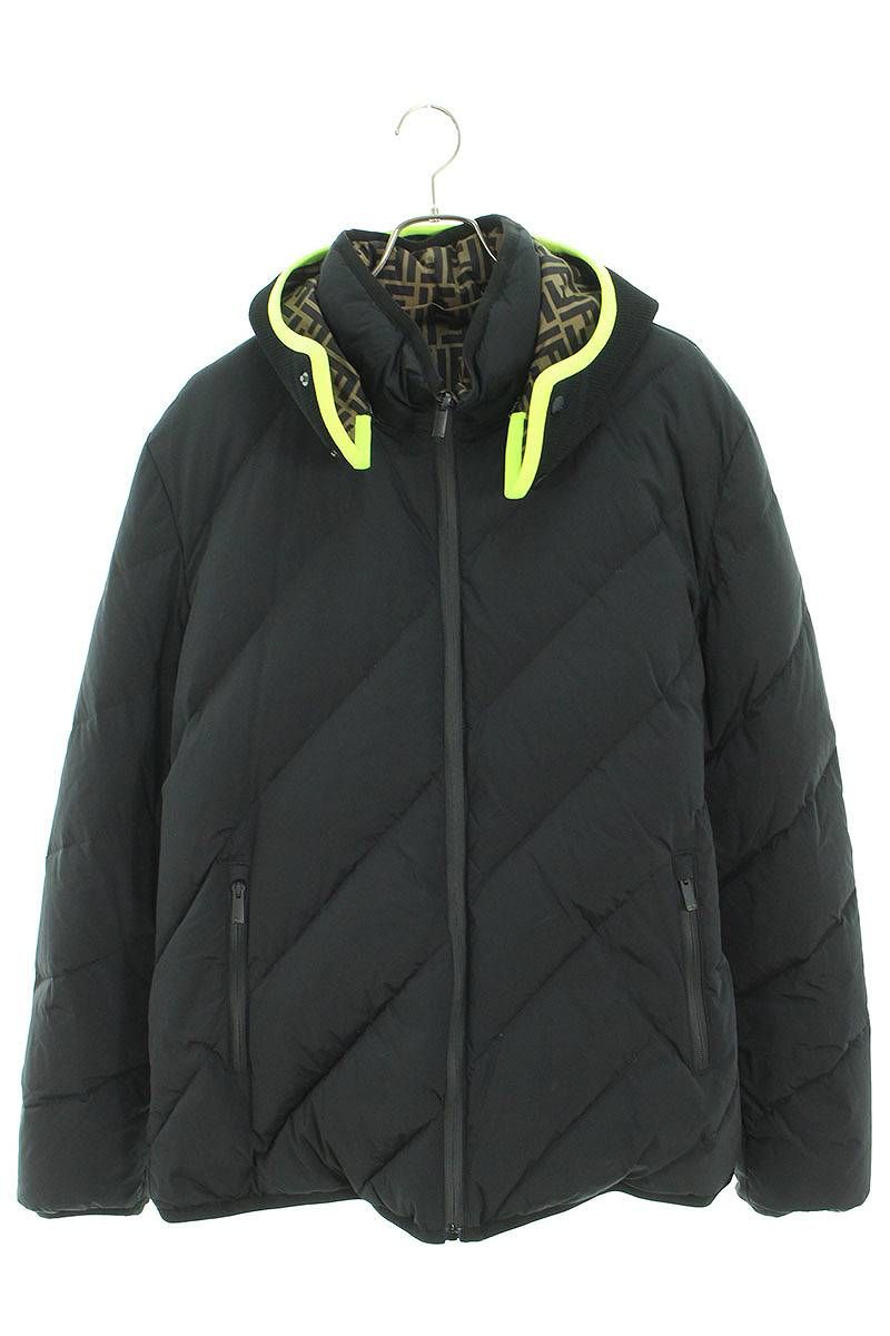 フェンディ FAA634 A8J6 ズッカ総柄リバーシブルダウンジャケット  