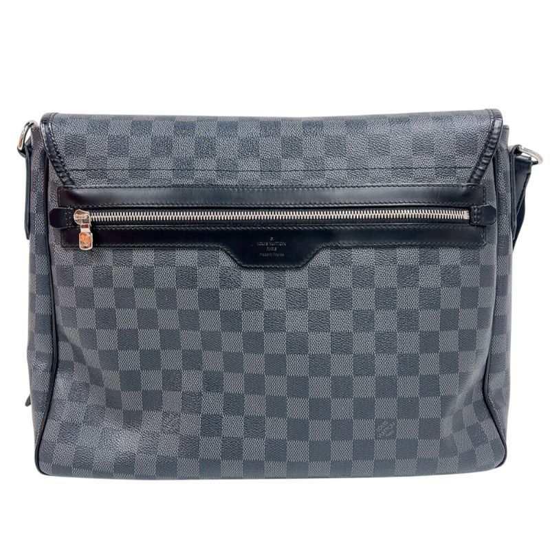 VUITTON