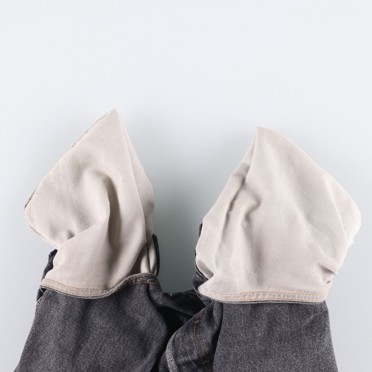 ストレートデニムパンツ