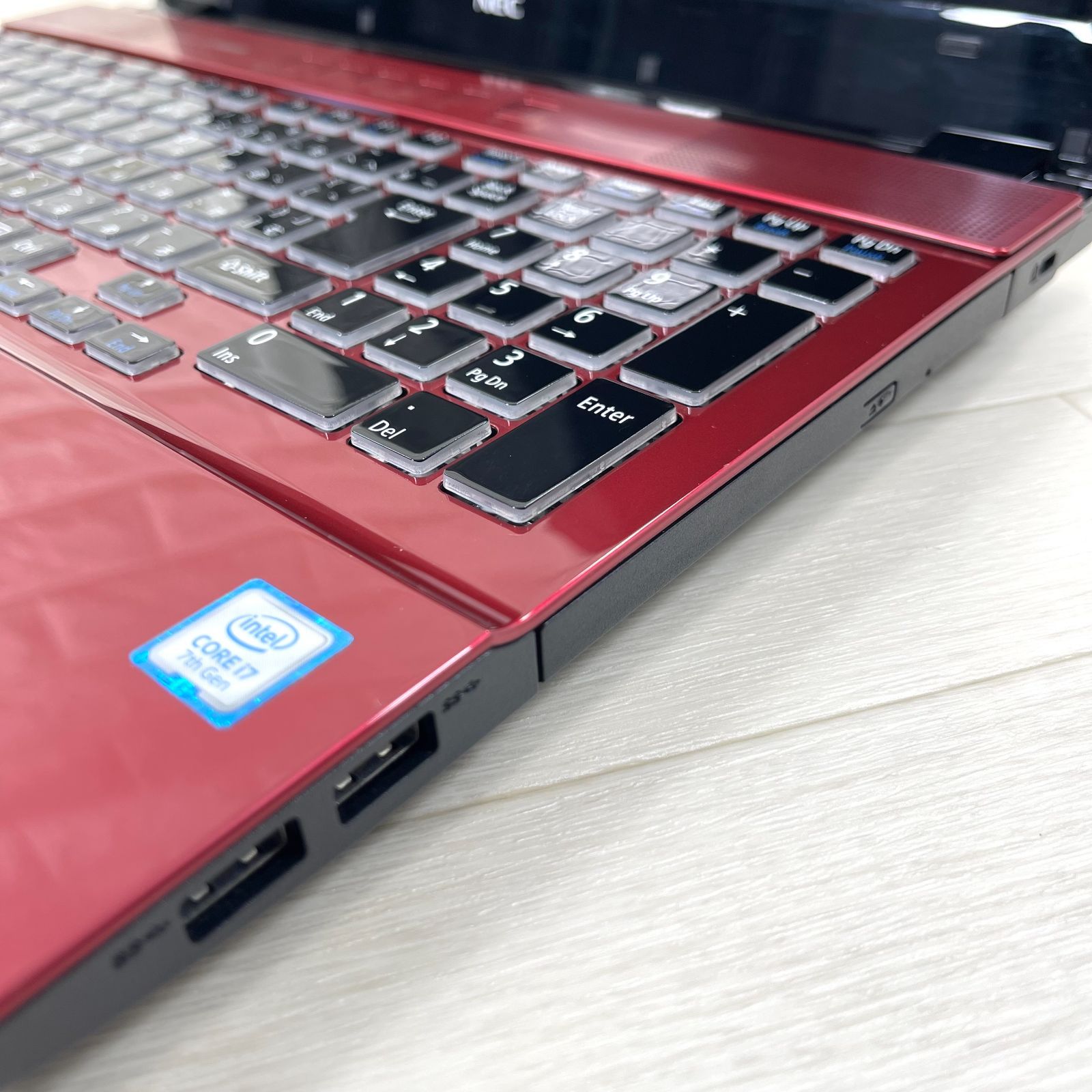 HDD1TB搭載 合計1.5TB