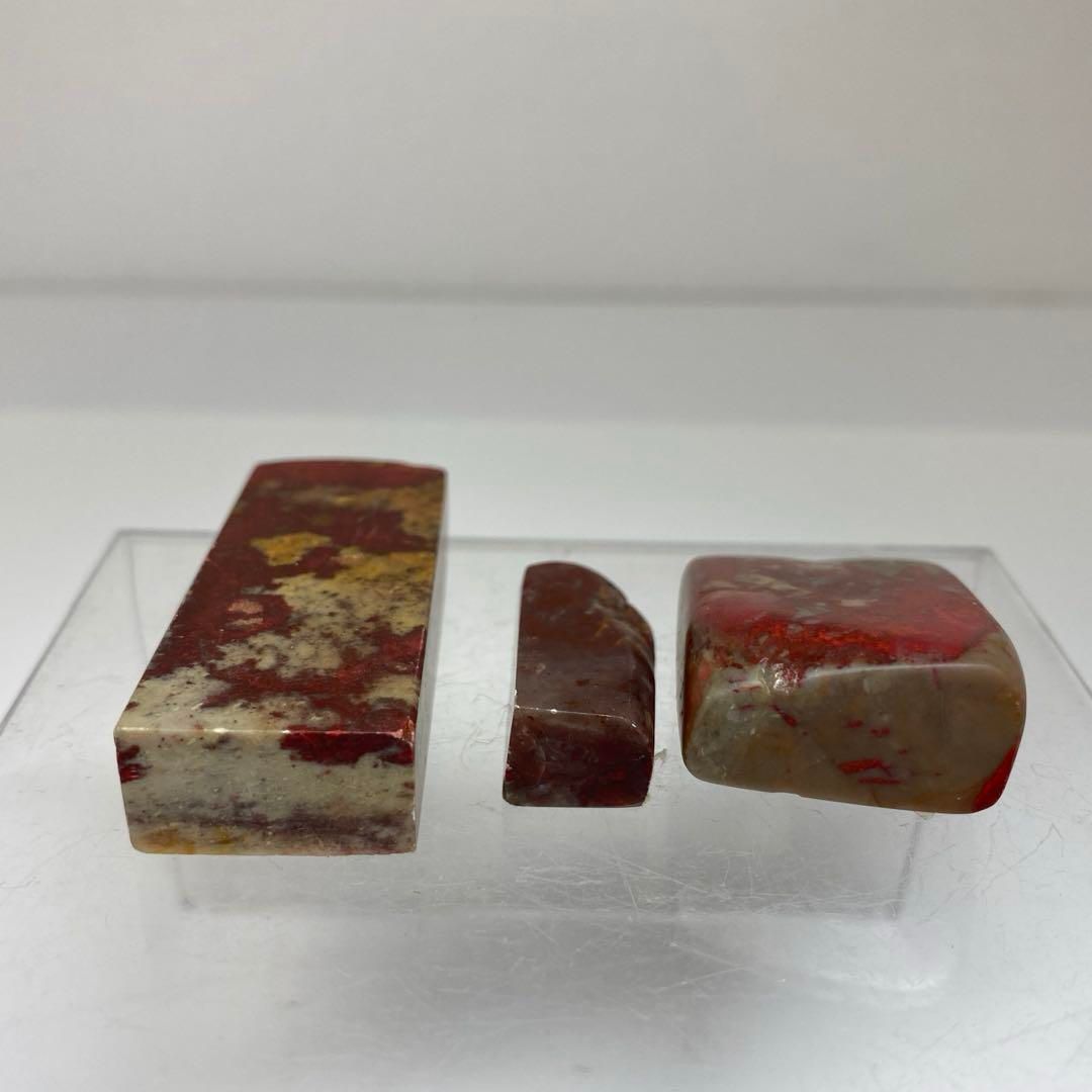 中国古玩　鶏血石印材　箱付　70g トエサ　東さ6-0830☆2F 中国古玩 鶏血石印材 箱付 70g トエサ 東さ6-0830☆2F