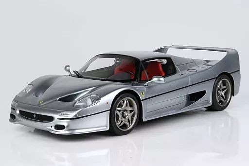 ミニカー　1/18 Ferrari F50 Coupe 1995(チタンメタリックグレー) ケース付 [P18189DV] 中古】ミニカー 1/18 Ferrari F50 Coupe 1995(チタンメタリック